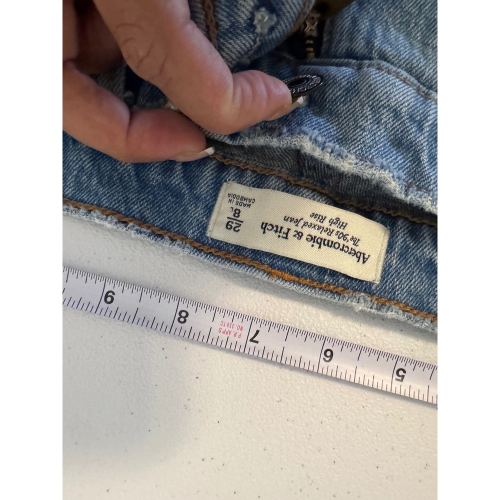 Abercrombie & Fitch The 90s Relaxed Jean High Rise Light Wash Blue Denim 29 k3 - Picture 4 of 6